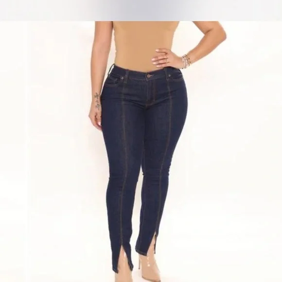 Fashion Nova Midnight Blue Ankle Jeans - Picture 1 of 6